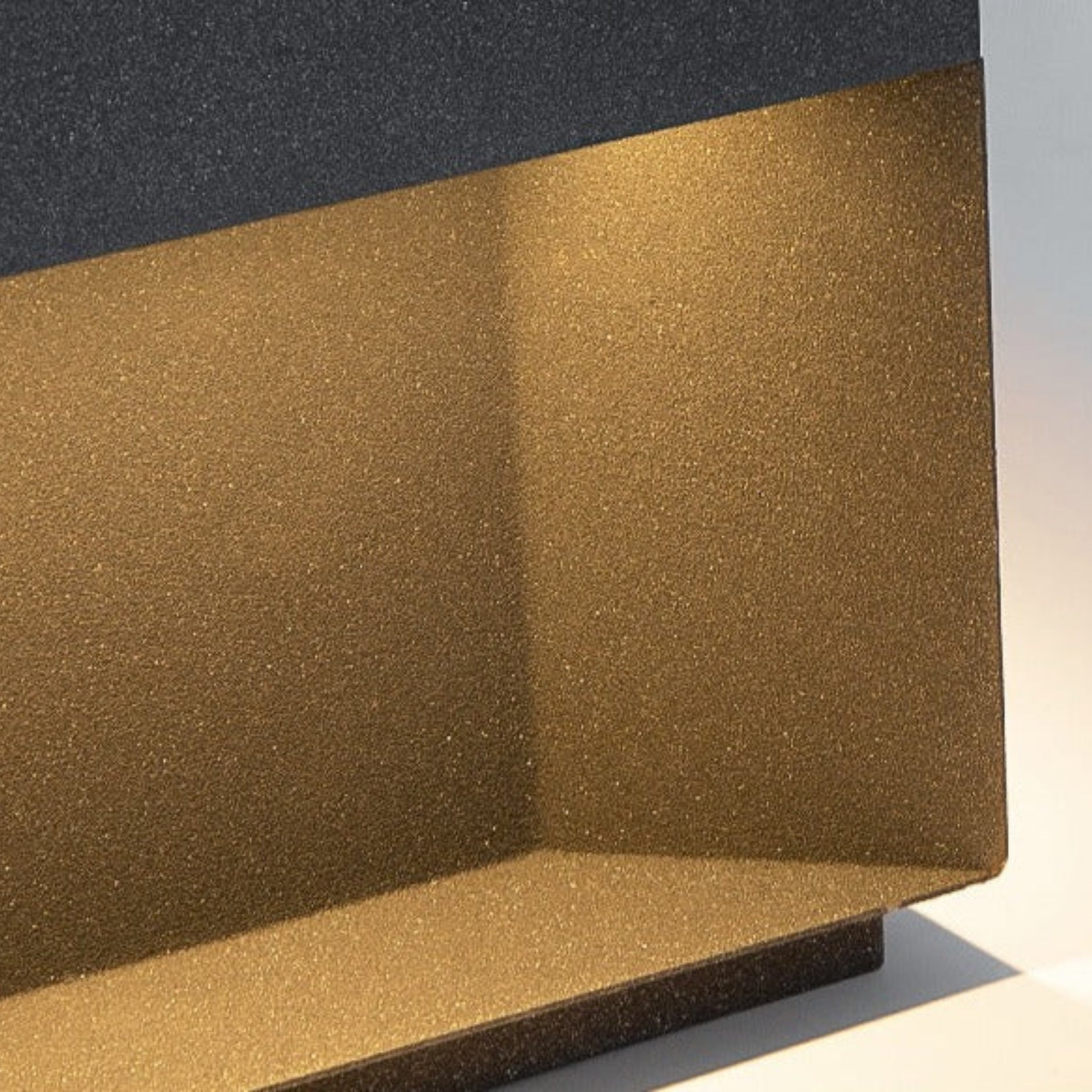 Array Outdoor Light