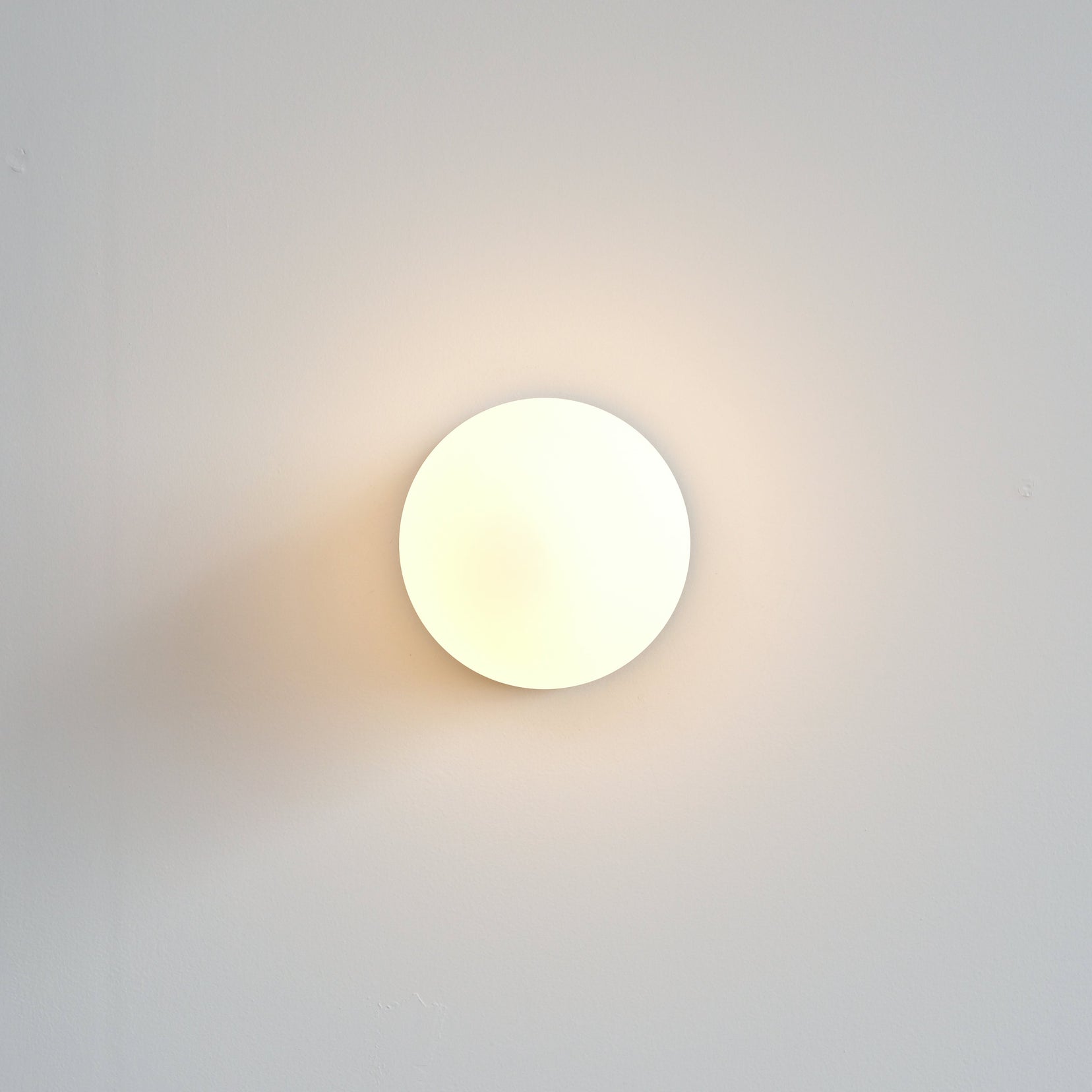 Noir Sconce