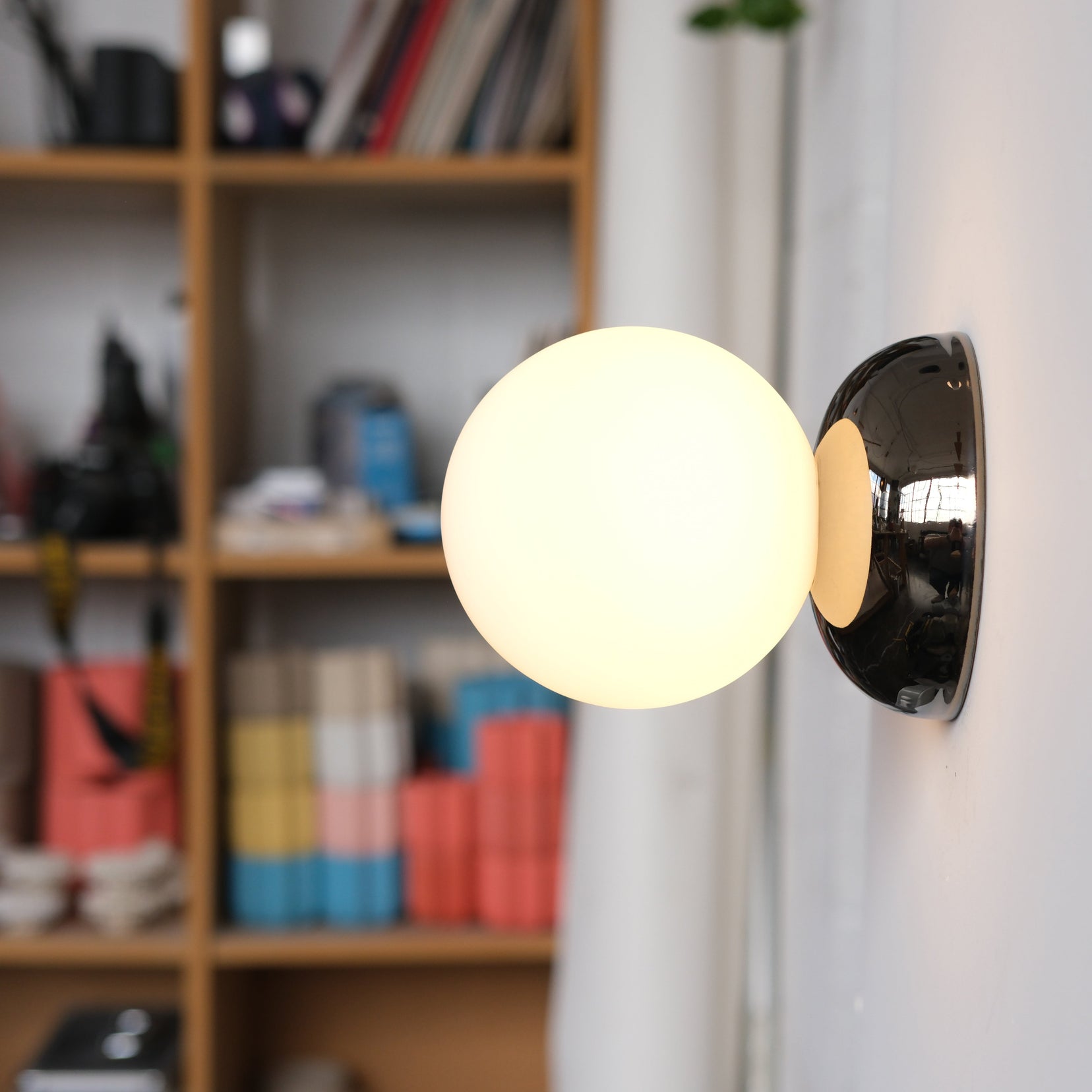 Noir Sconce