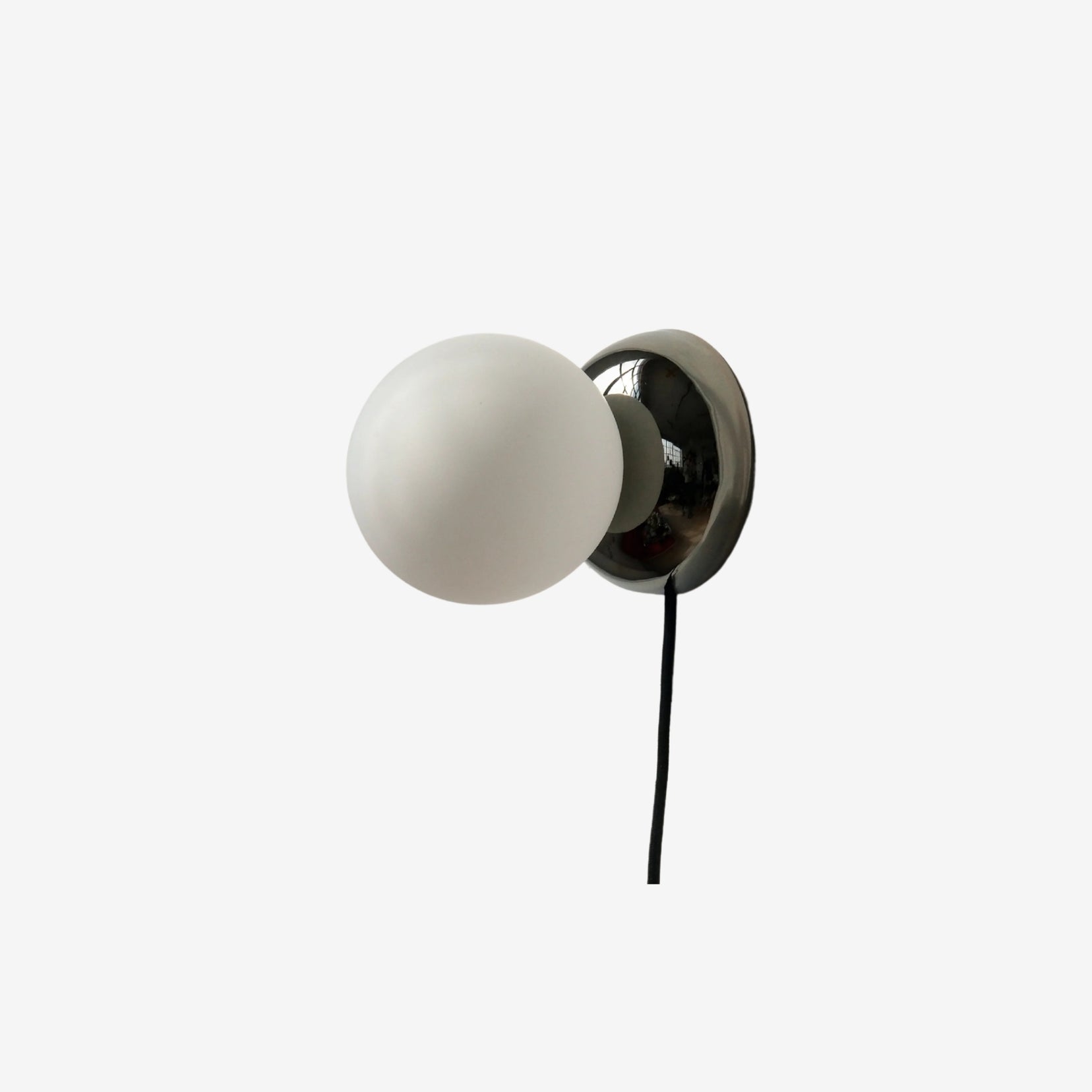 Noir Sconce
