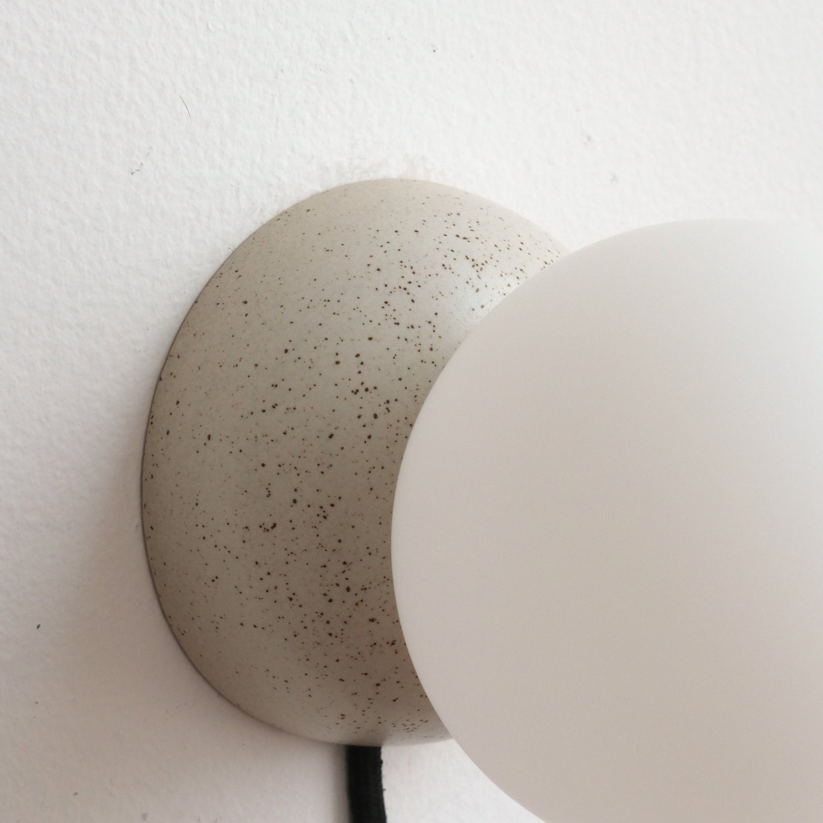 Noir Sconce